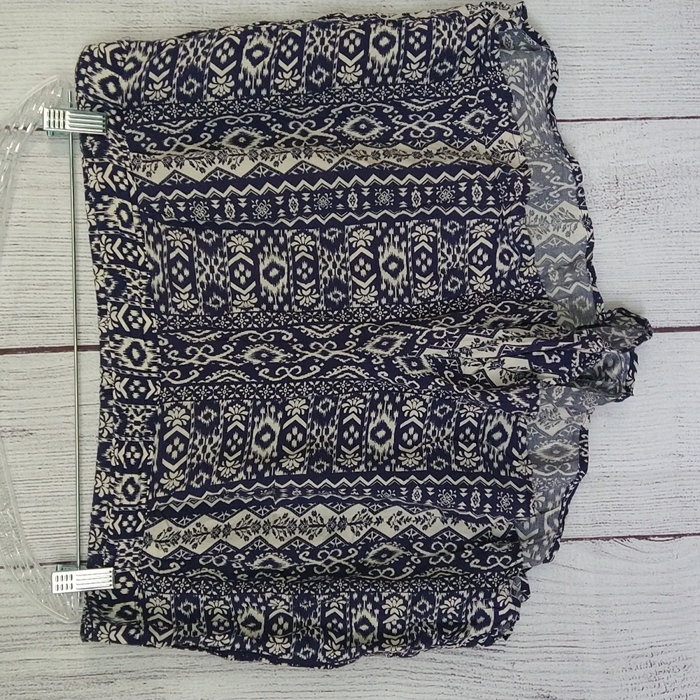 Forever 21 + patterned rayon shorts size 1X
